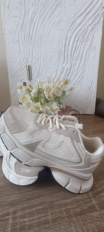 Zapatillas"SENA"Tendencia Tonos Nude