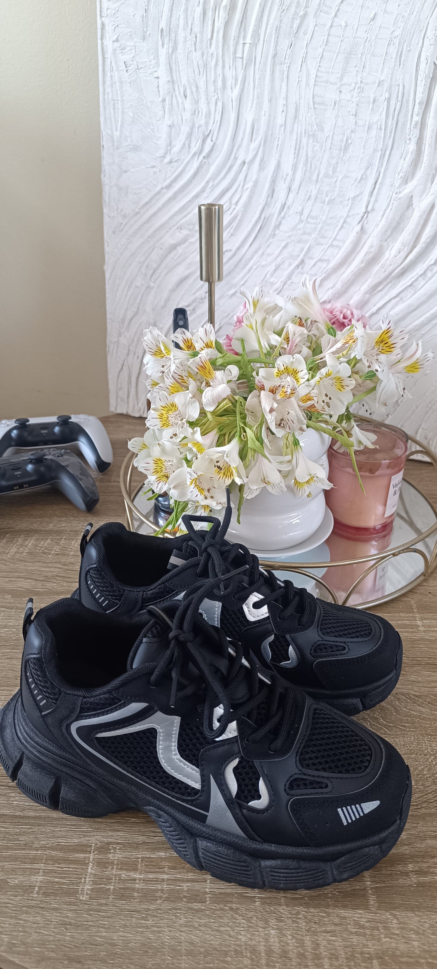 Zapatillas Black Vibes Only