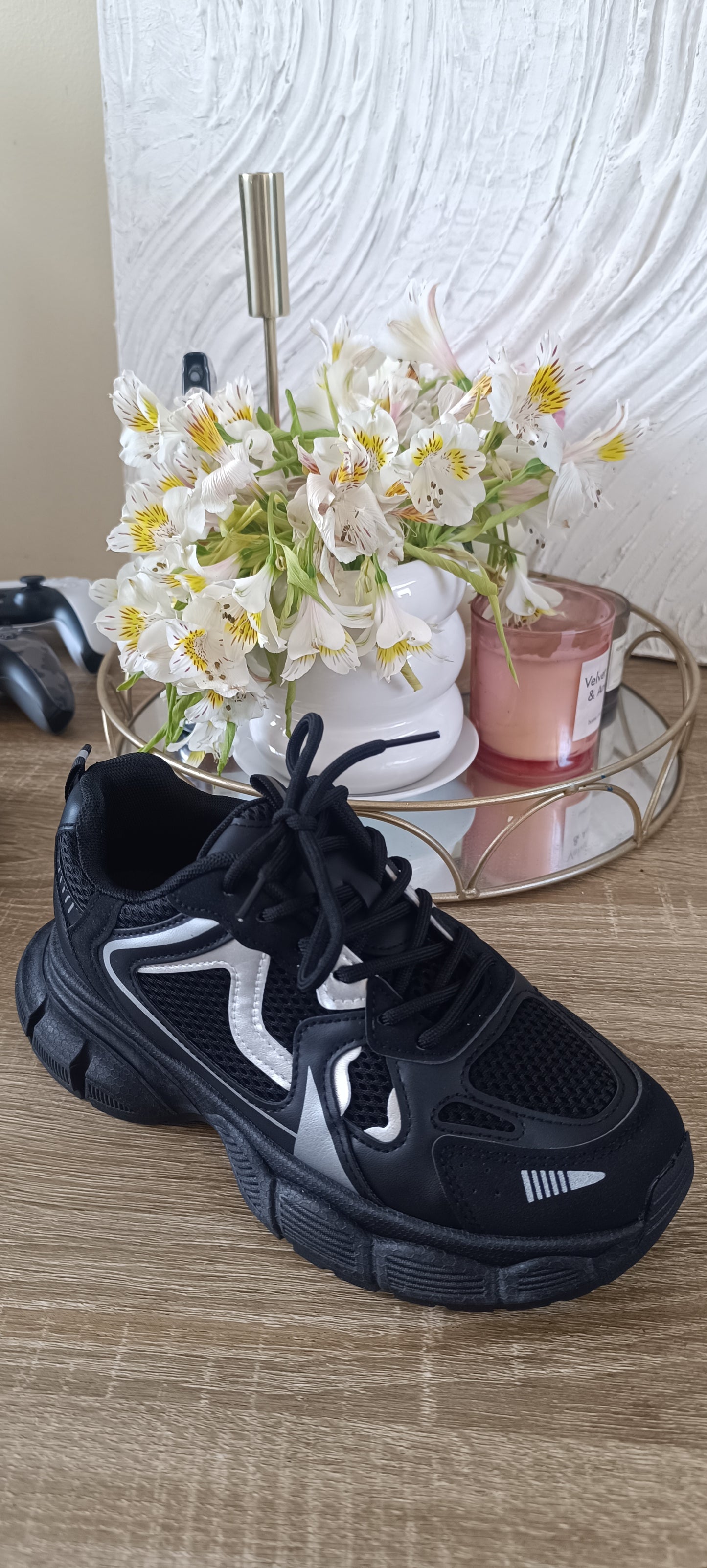 Zapatillas Black Vibes Only