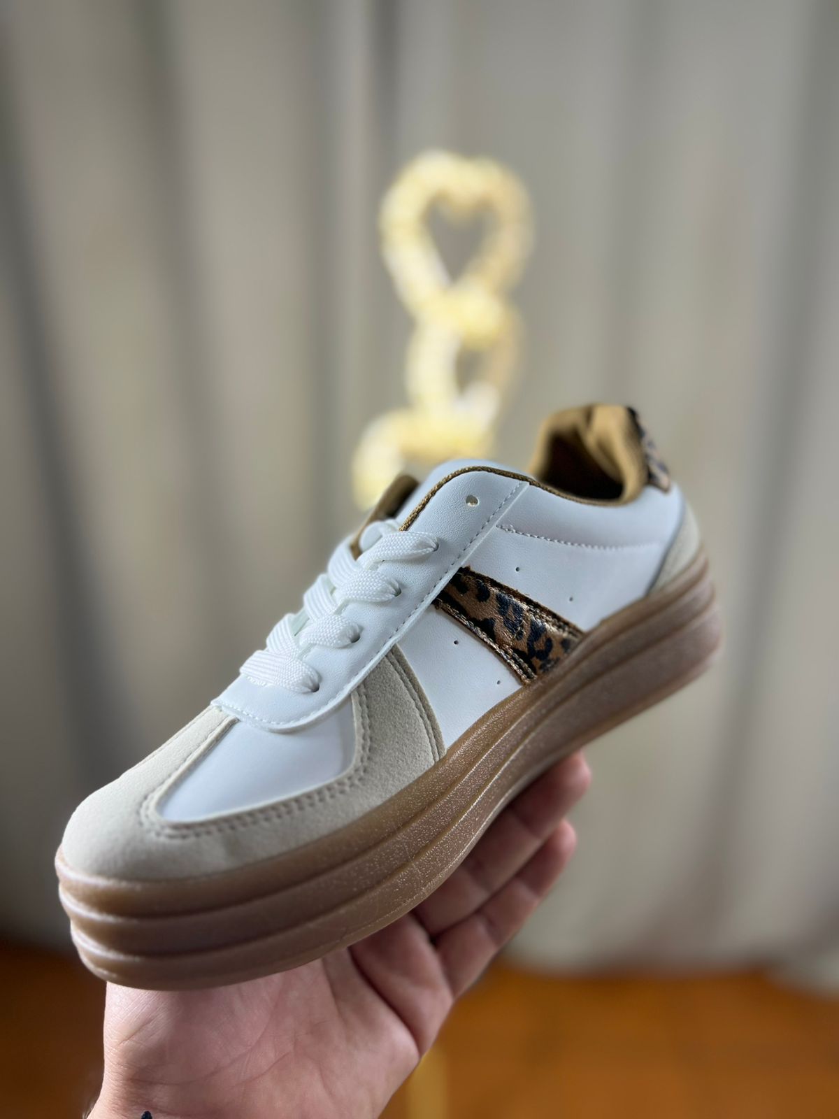 Zapatillas Tendencia WhiteLeopard estilo VL Court Bold