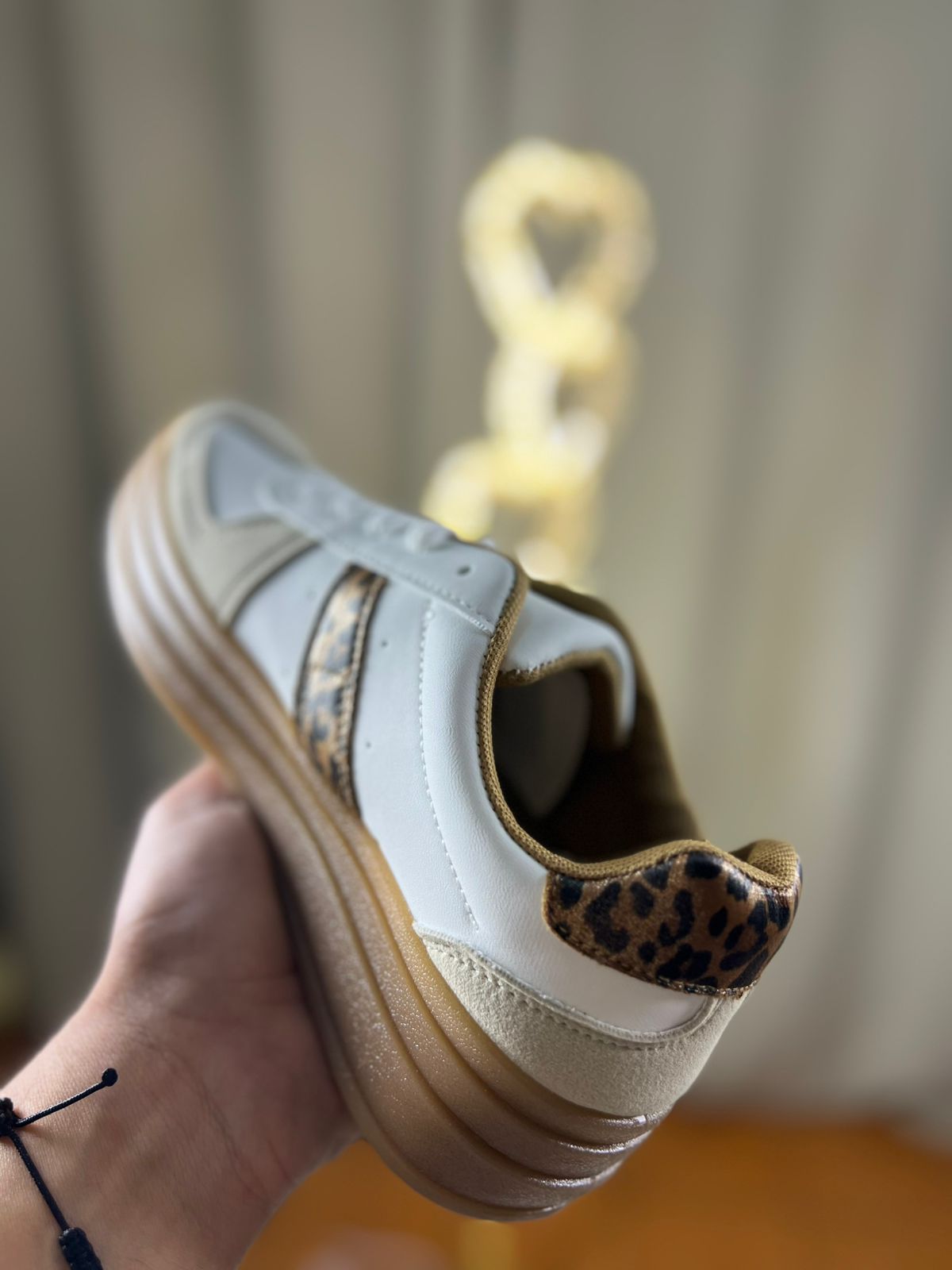 Zapatillas Tendencia WhiteLeopard estilo VL Court Bold