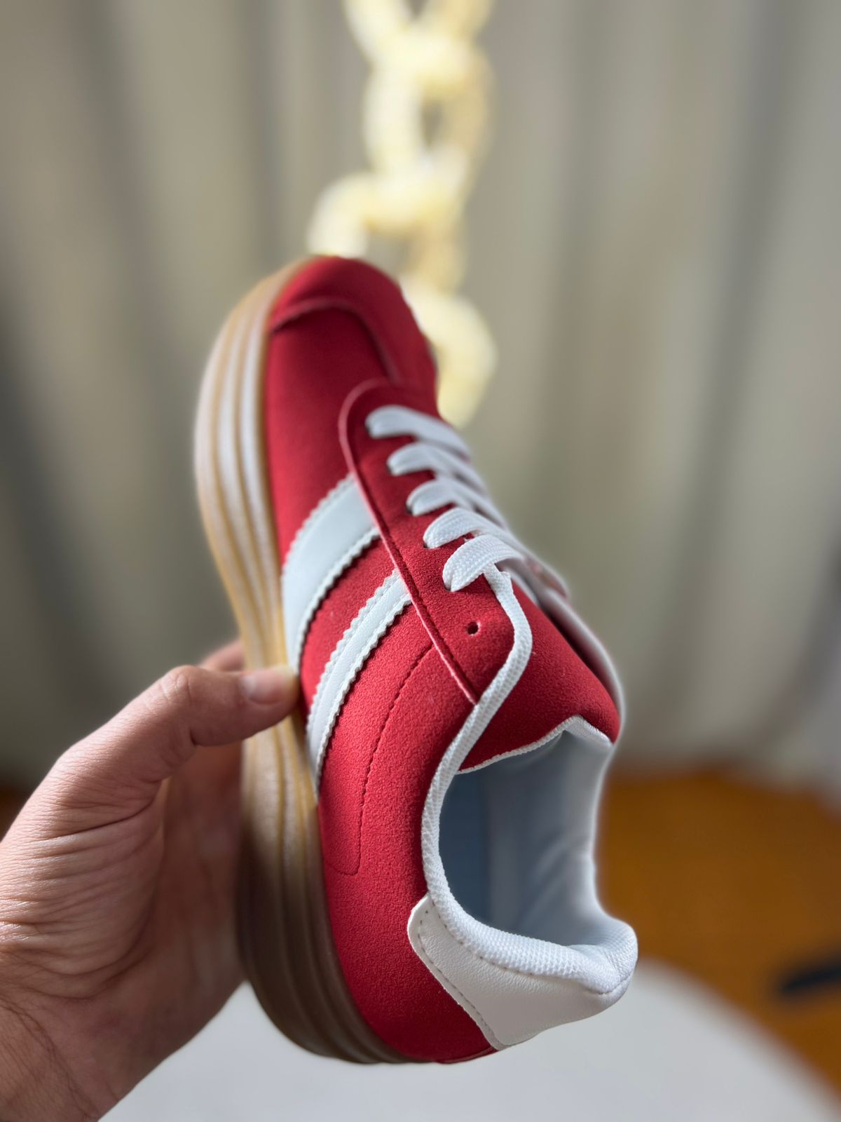 Zapatillas Urbana Roja Estio VL Court Bold