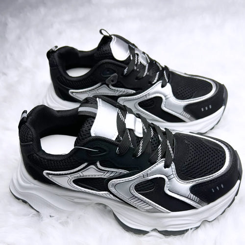 Zapatillas Black & Metallic Gray