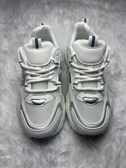 Zapatillas ALMA Estilo New Balance Blancas