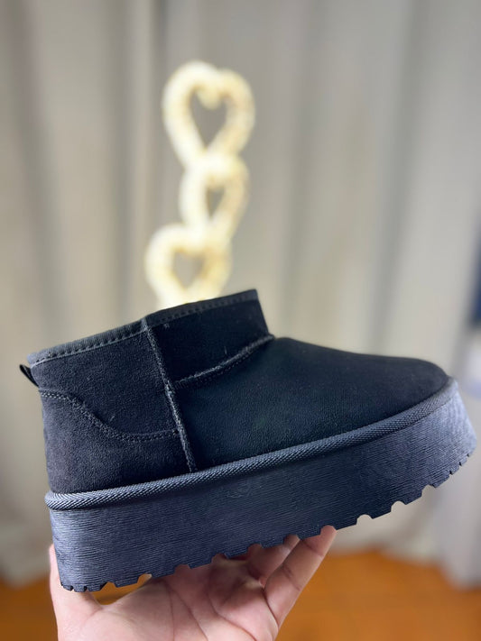 Pantubotas Negras