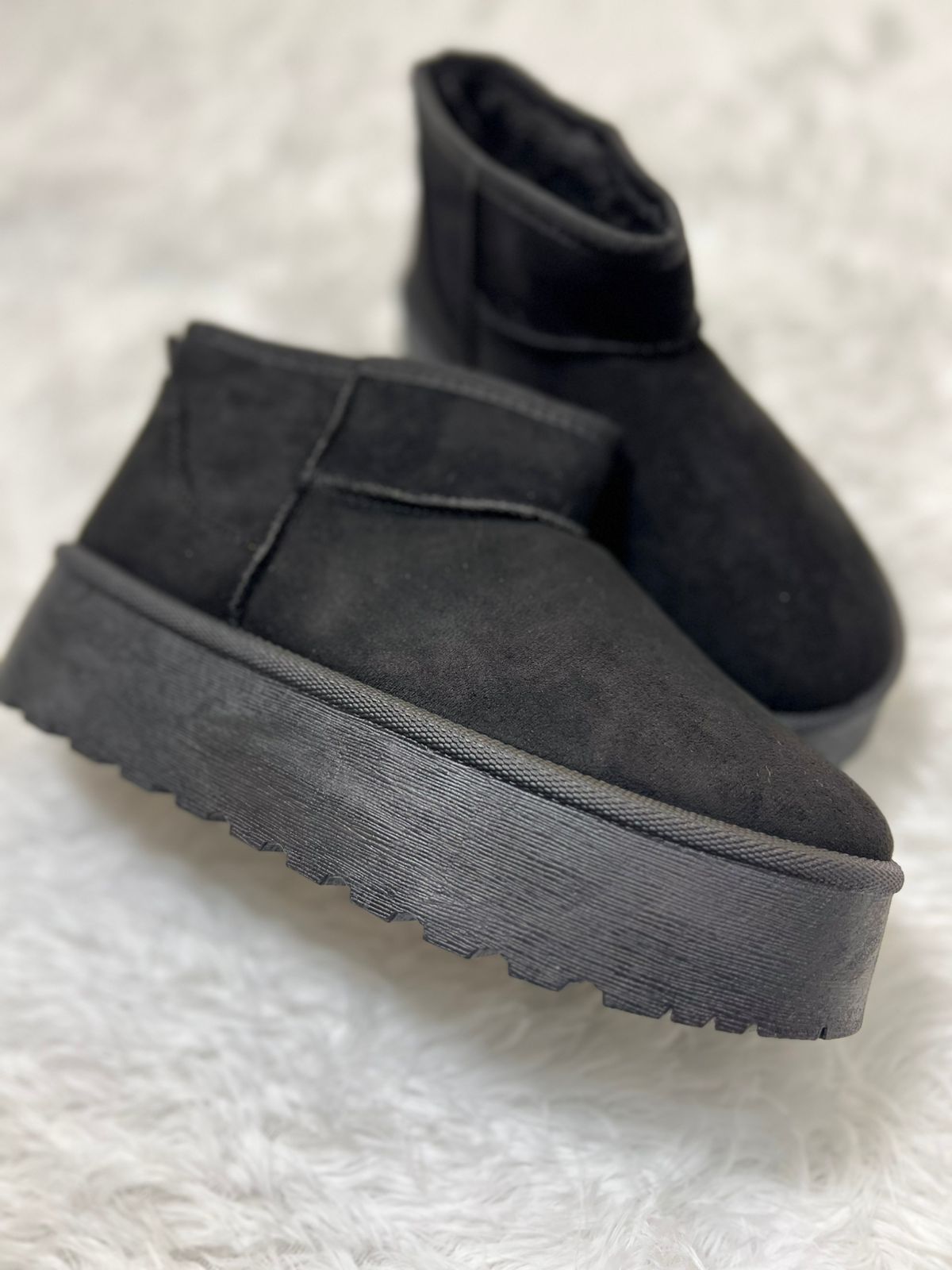 Pantubotas Negras