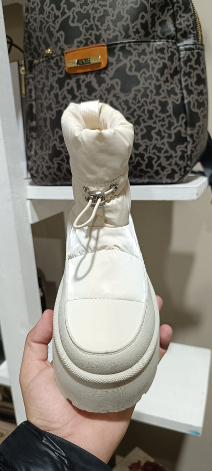 Pantubotas Beige Impermeables