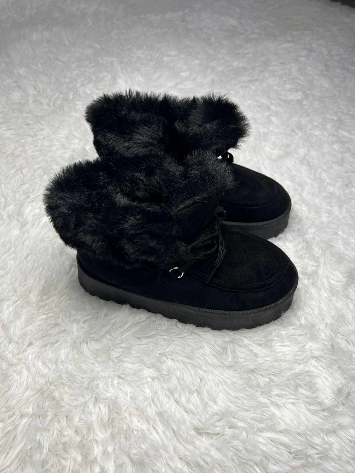 Botin mujer Negro Reno cordon.