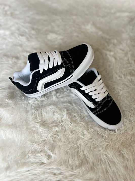 Zapatillas estilo Vans KNU negras con blanco