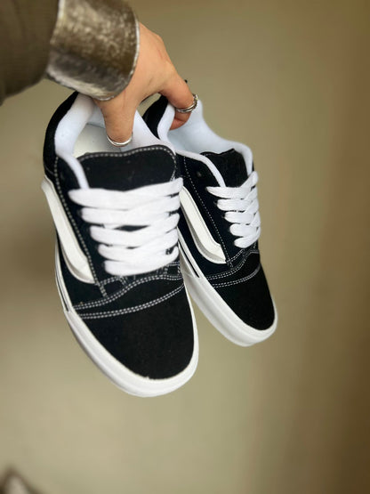 Zapatillas estilo Vans KNU negras con blanco