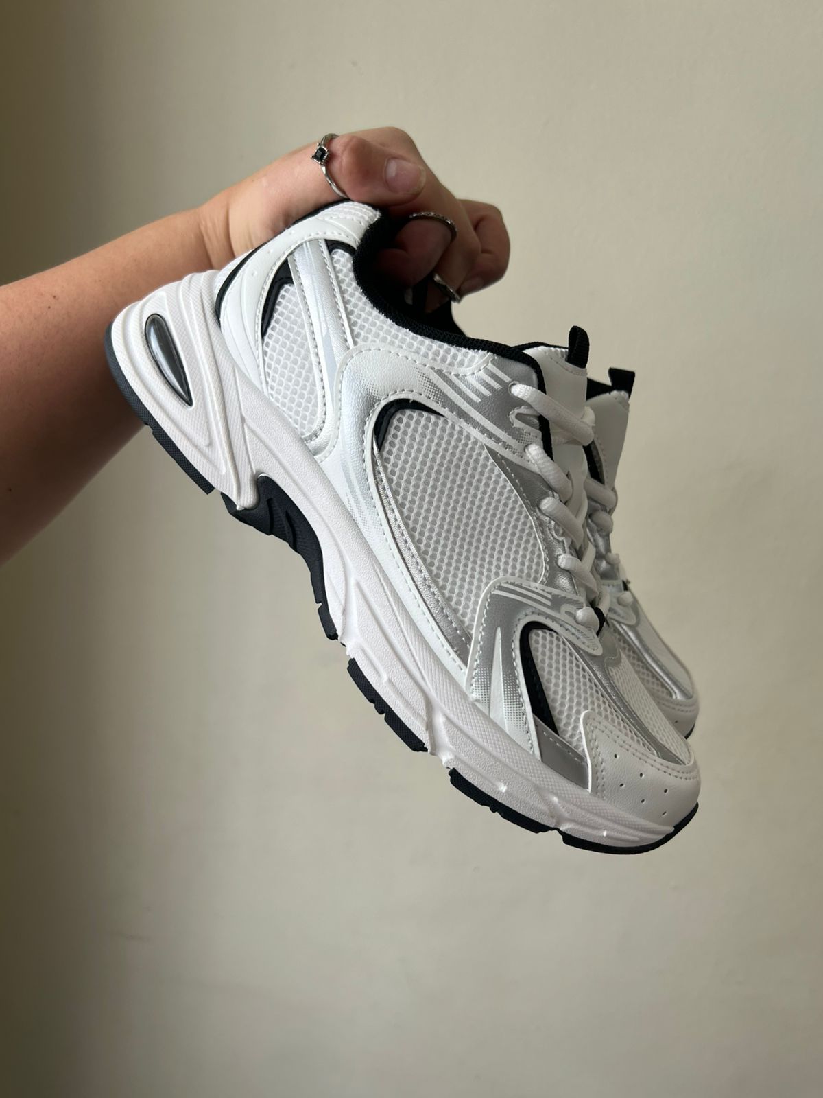 Zapatillas estilo Balance 530