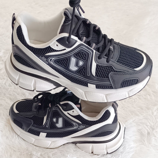 Zapatillas Sports Blanco y Negro