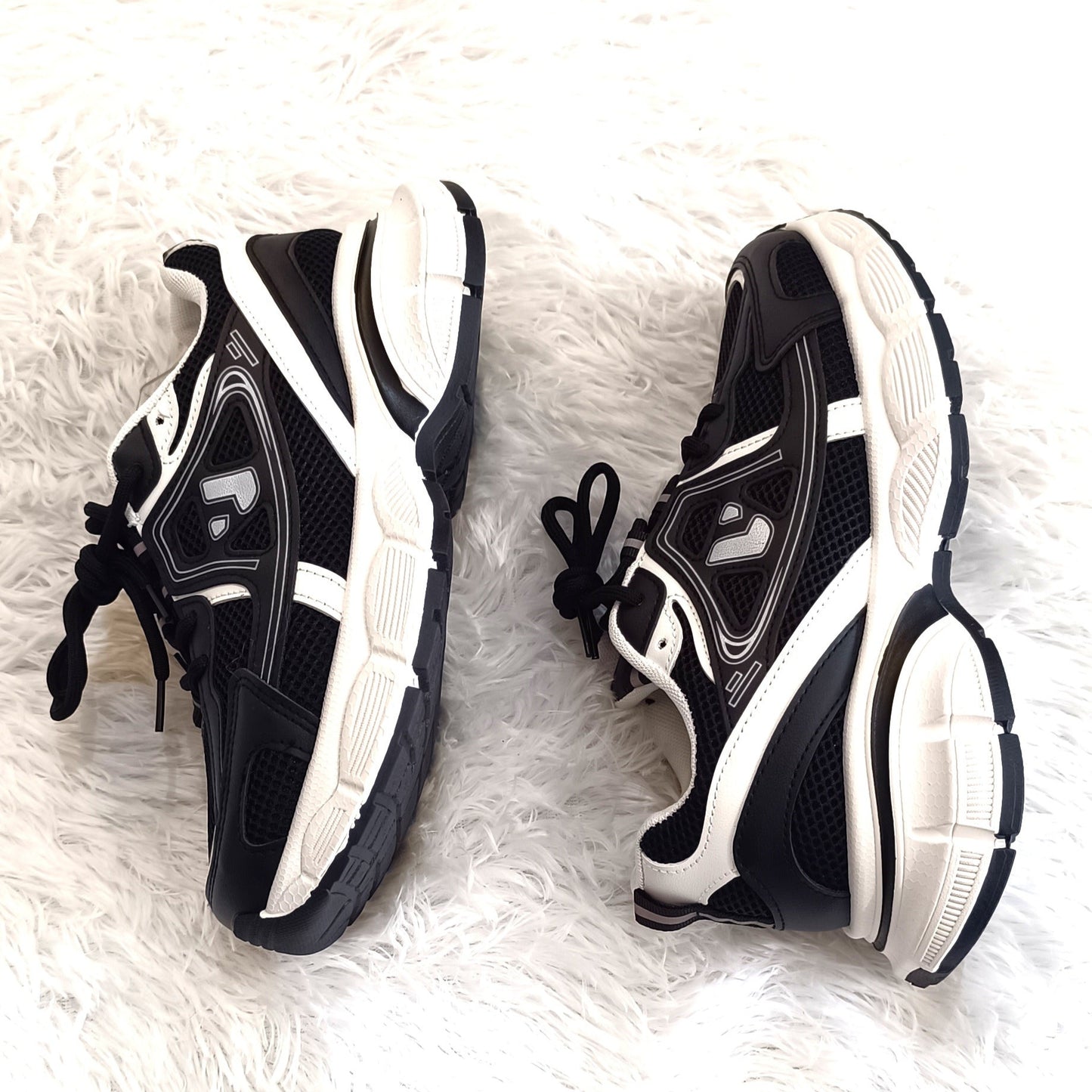 Zapatillas Sports Blanco y Negro