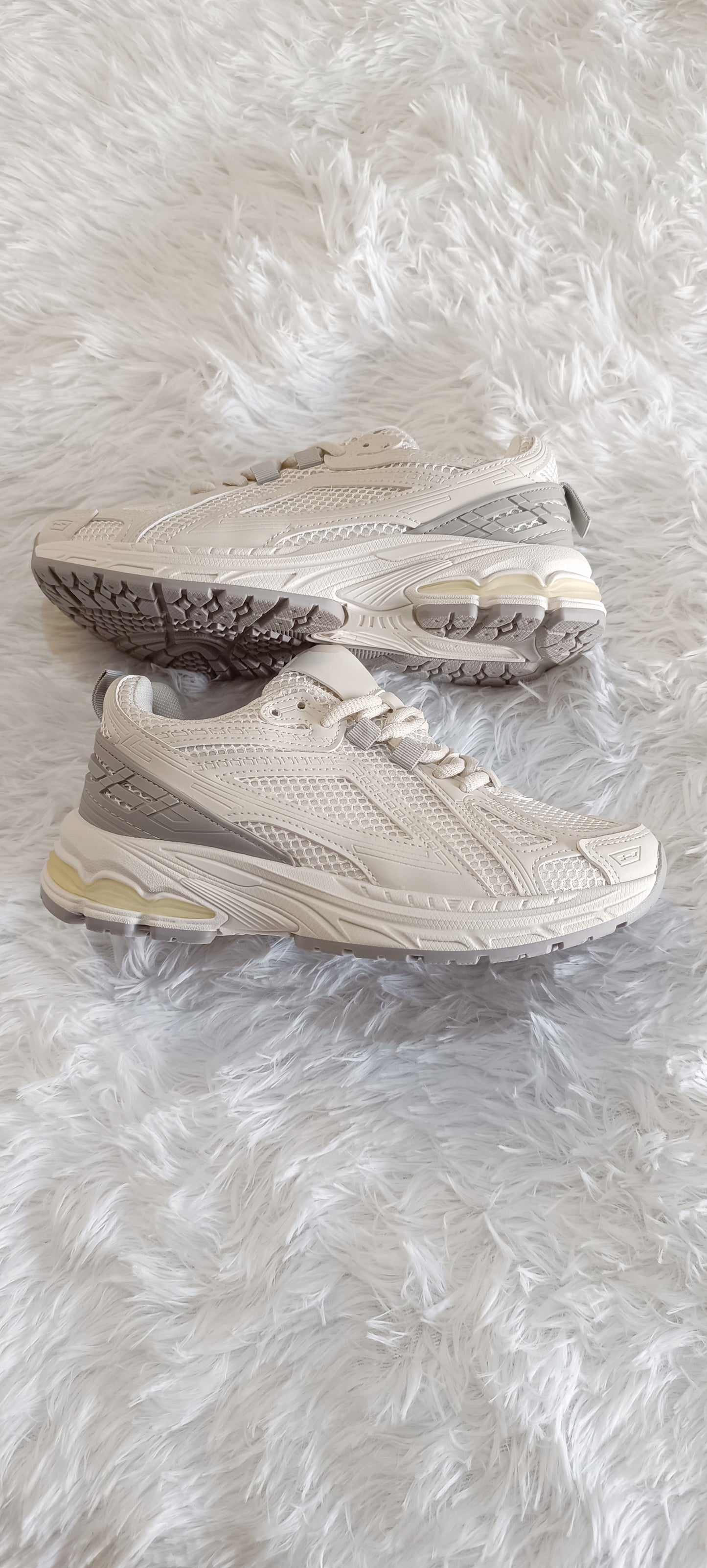 Zapatillas estilo N Balance 2002R Beige