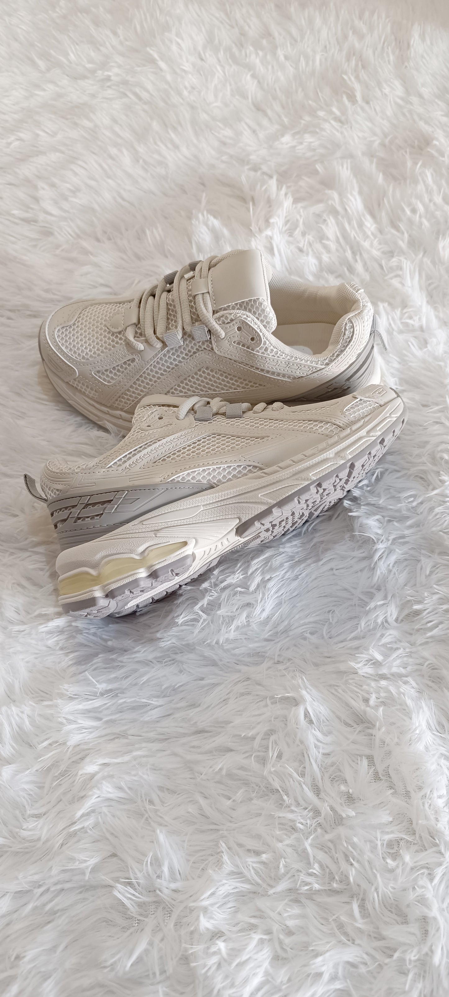 Zapatillas estilo N Balance 2002R Beige