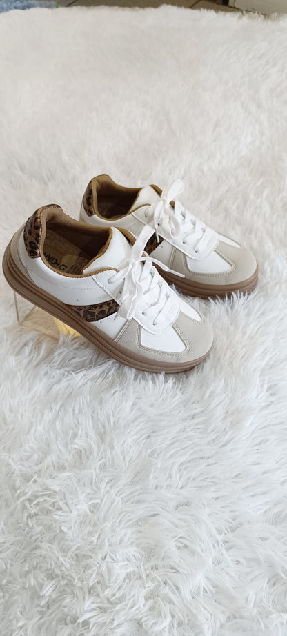 Zapatillas Tendencia WhiteLeopard estilo VL Court Bold