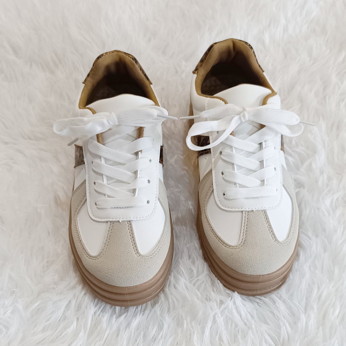 Zapatillas Tendencia WhiteLeopard estilo VL Court Bold