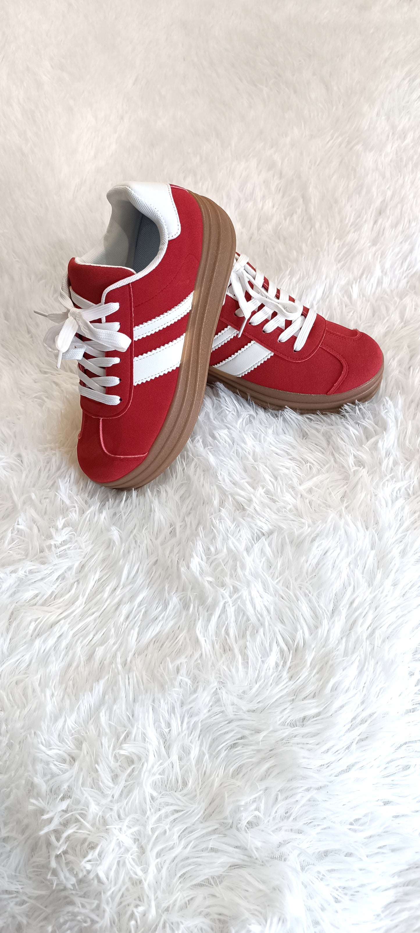 Zapatillas Urbana Roja Estio VL Court Bold