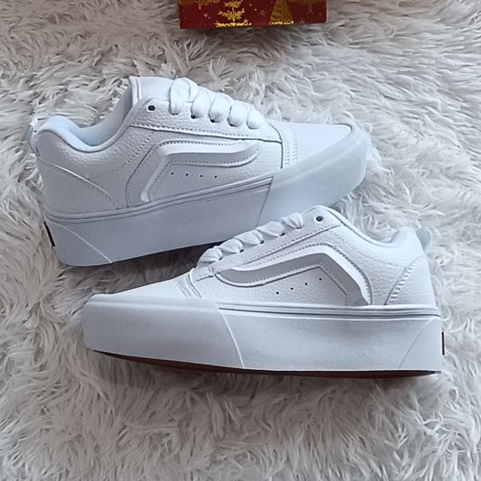 Zapatillas estilo Vans Knu Stack Full White