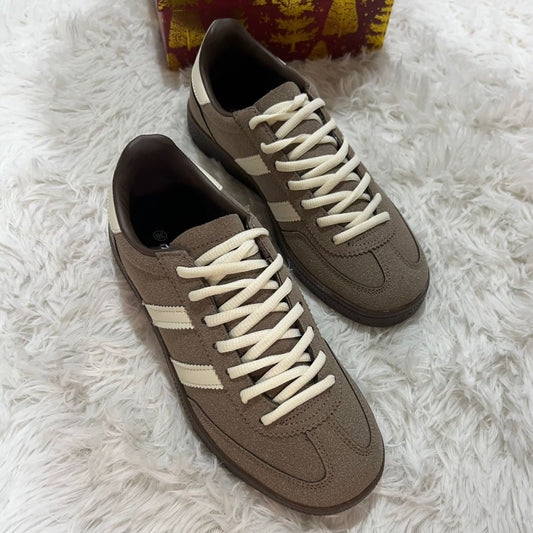 ZApas estilo Adi Spezial Khaki
