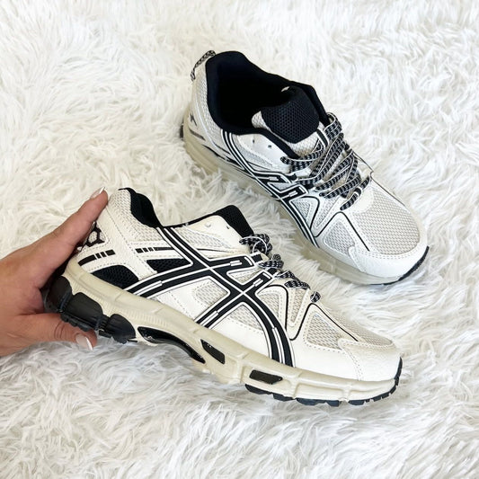 Zapas Modelo Asia Beige