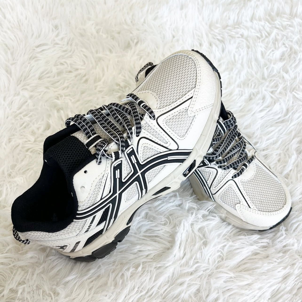 Zapas Modelo Asia Beige